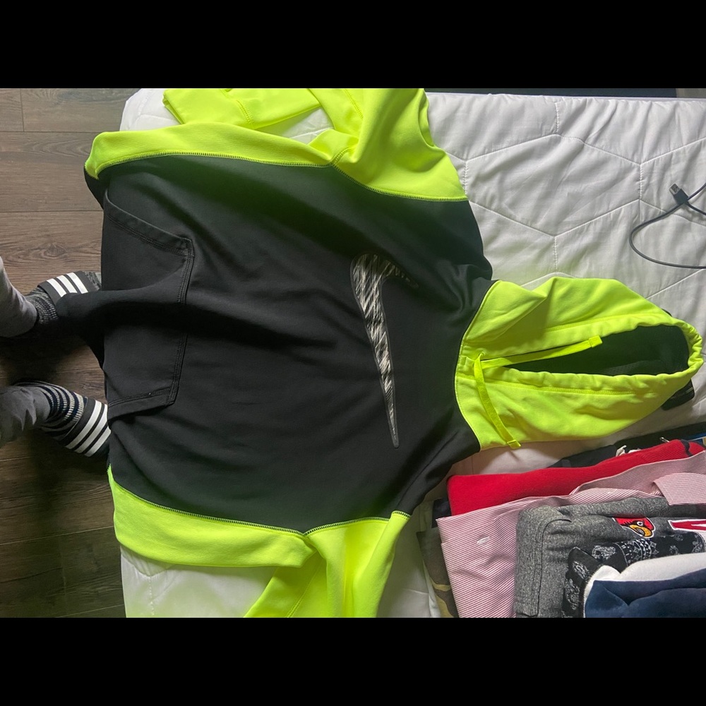 NIKE HOODIE